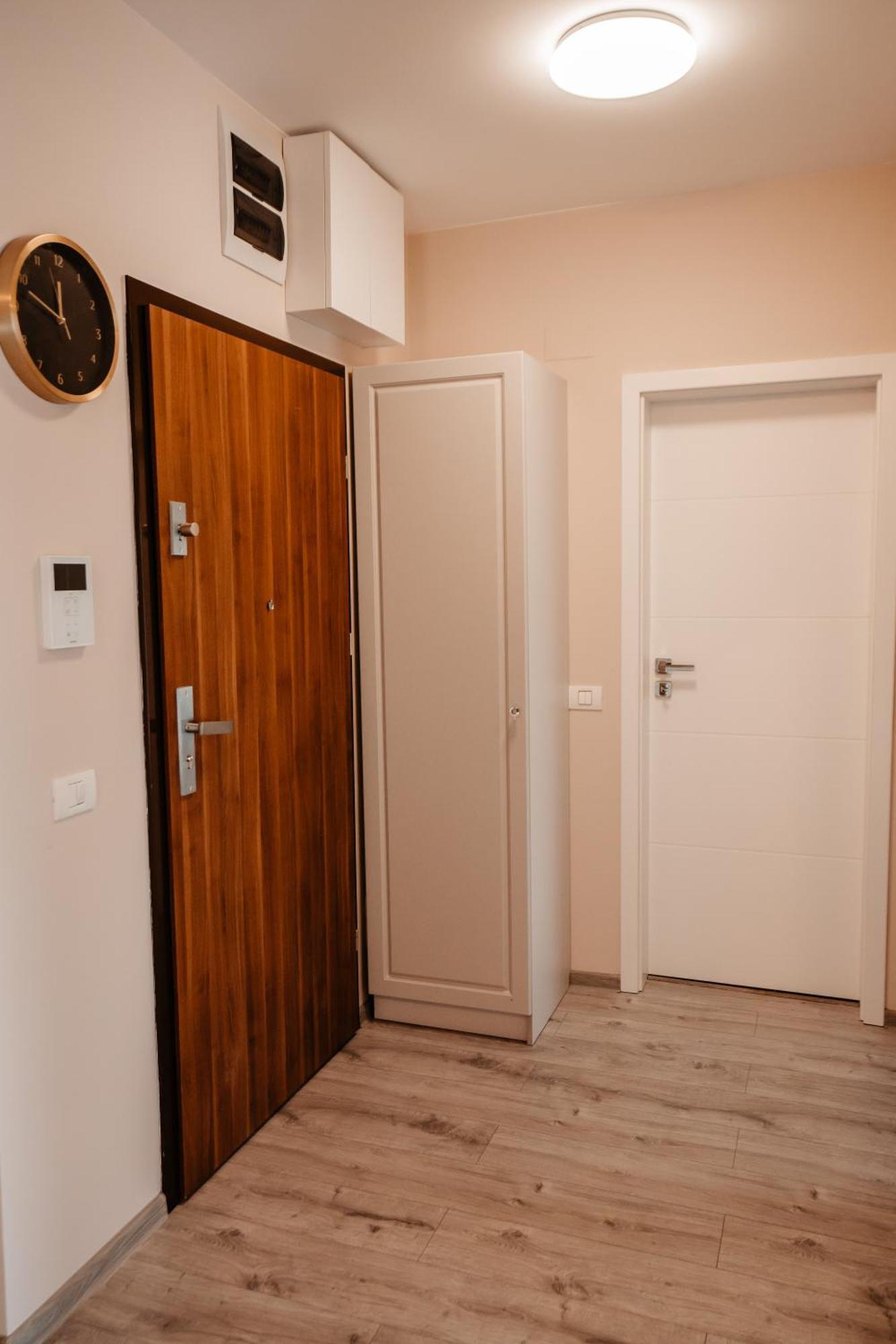 Sunrise View Apartment Oradea Exterior foto